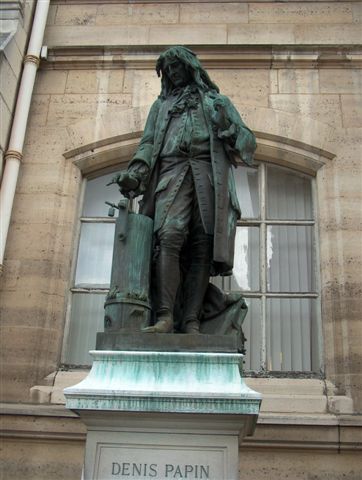 Papin's statute at the CNAM, Paris